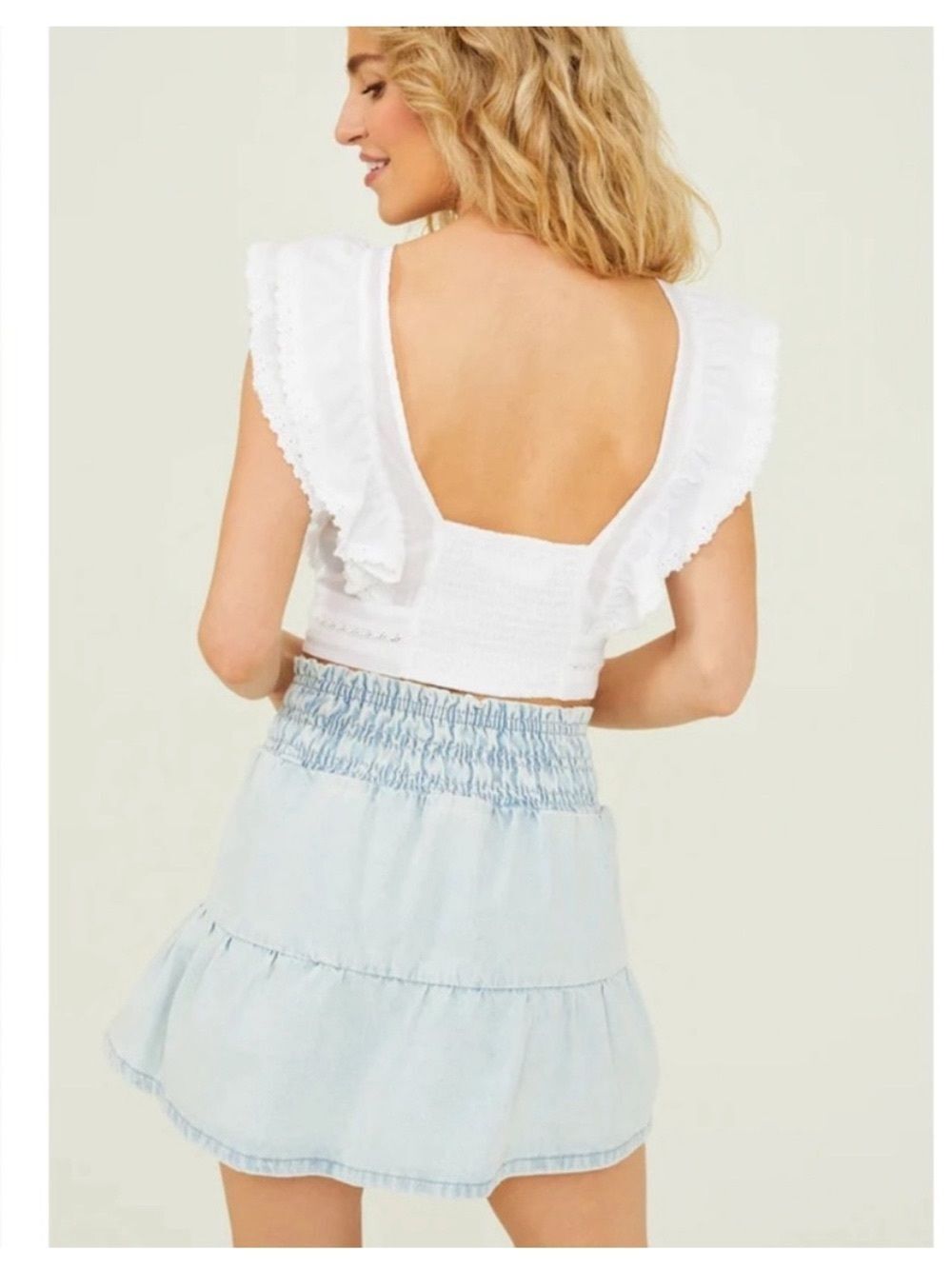 Altar'd State Womens White Solid Square Neck Smocked Ruffle Lace Crop Top S - Picture 4 of 9